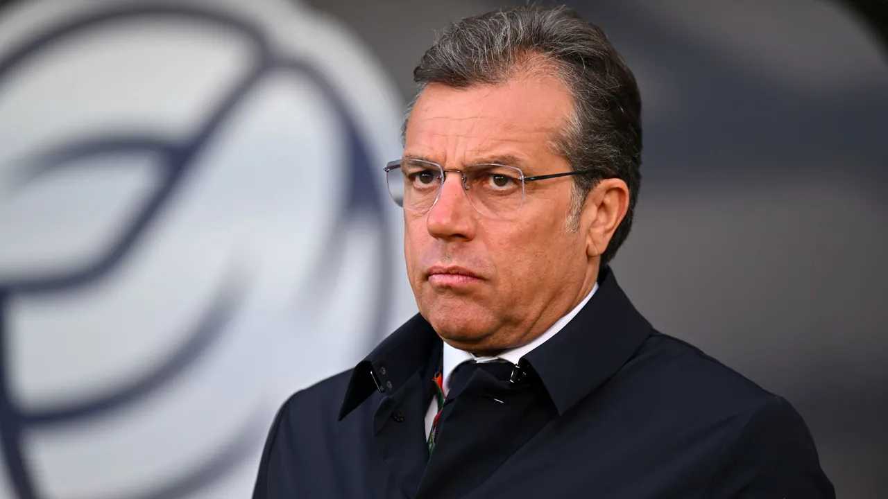 هاوسن يتنصل من مسؤولية طرده.. مانشستر سيتي رفض ضمه رغم الطلب